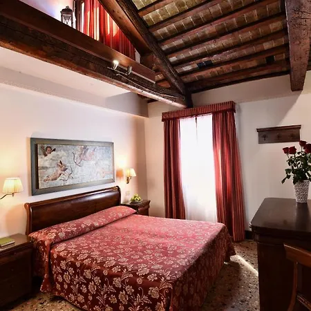 Konukevi Casa Martini 3*