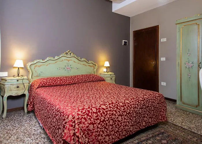 Casa Martini بيت ضيافة 3*