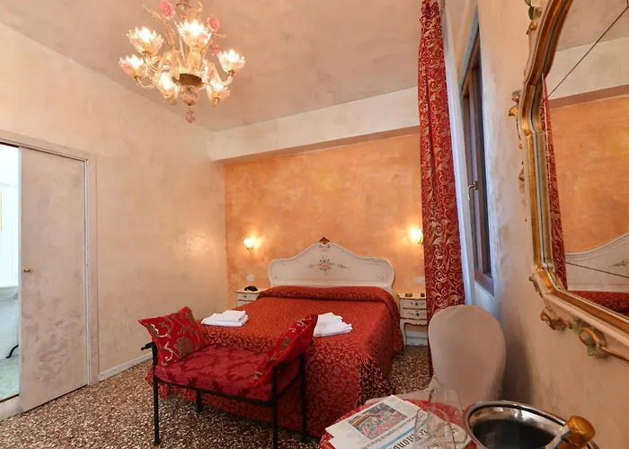 Konukevi Casa Martini 3*